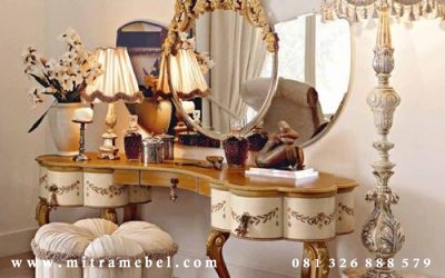 Meja Rias Klasik Mewah