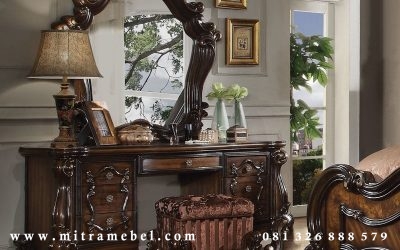 Meja Rias Ukiran Kayu Jati