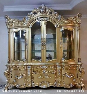 Lemari Hias Kayu Jati Ukir Elegan Gold